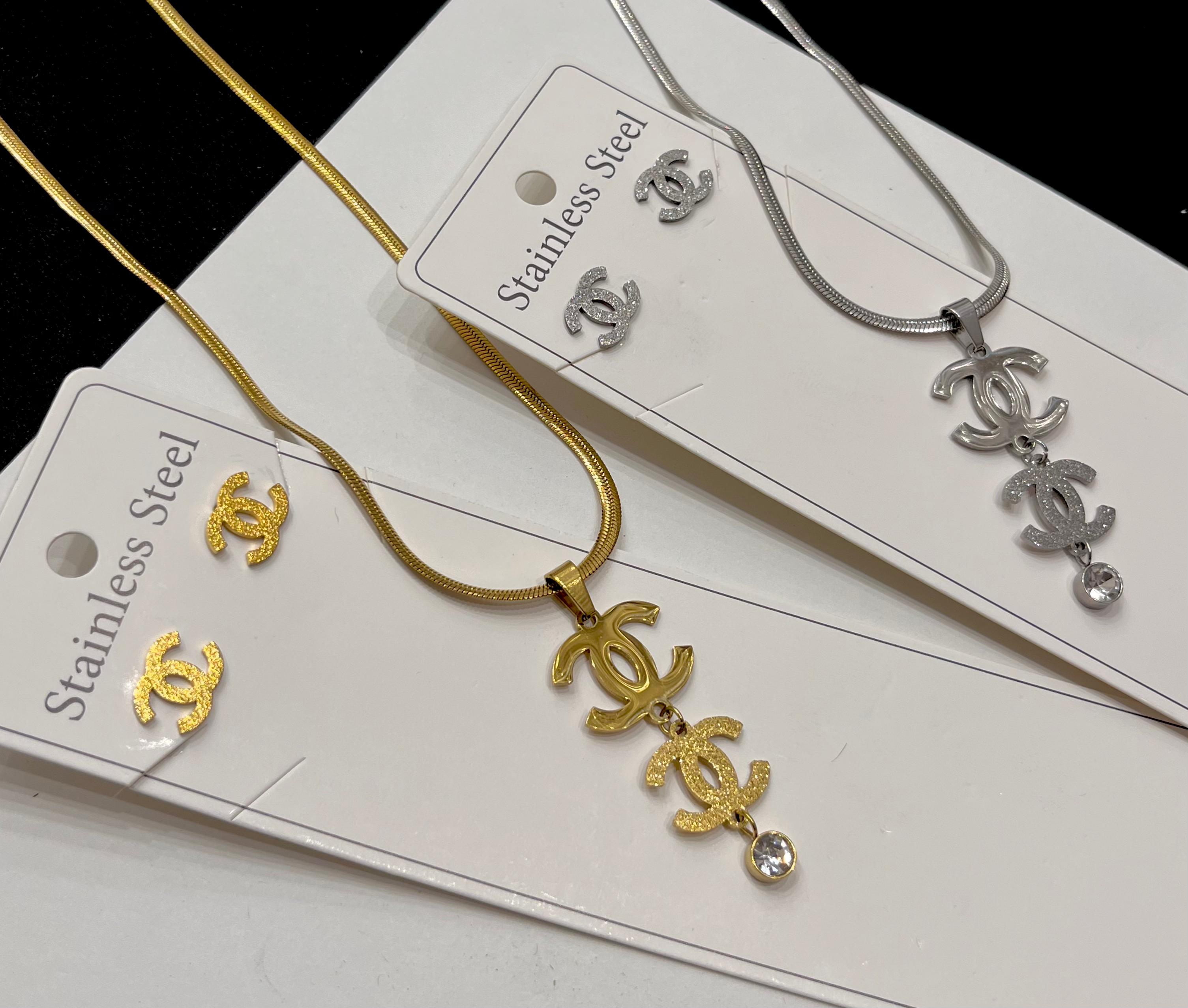 Spark pendant & Studs