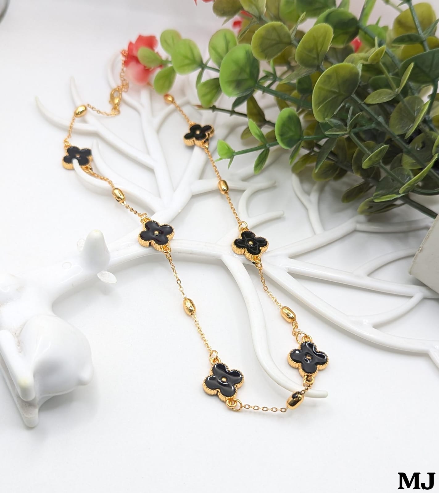 Golden Clover Chain Necklace