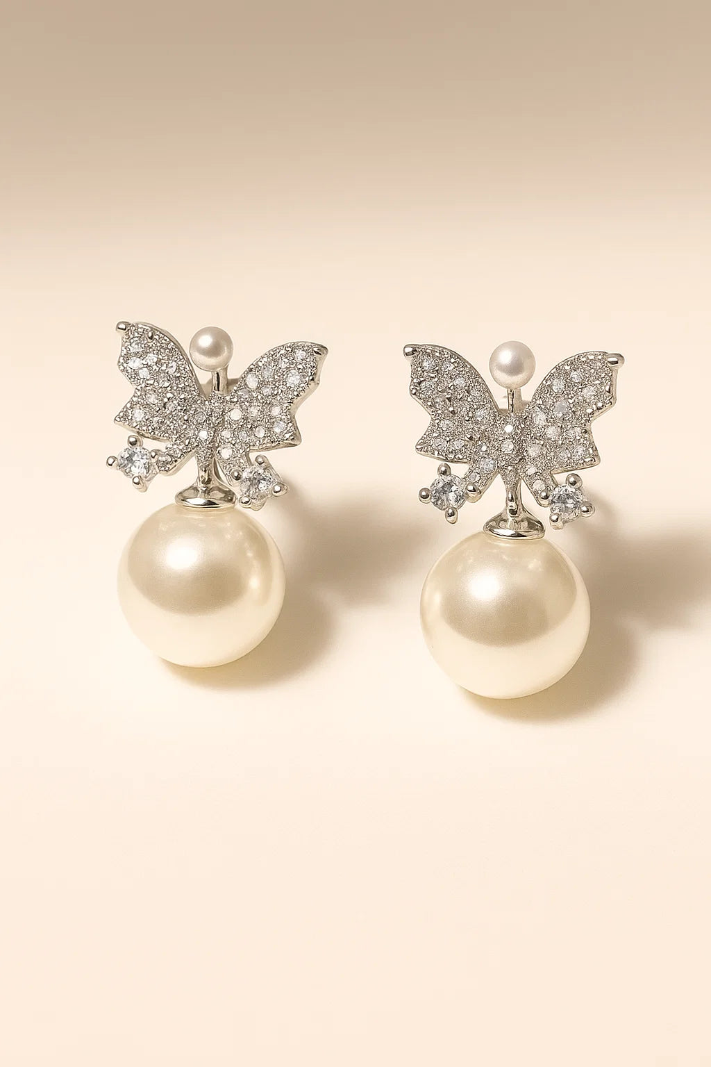 Diamond Winged Pearls